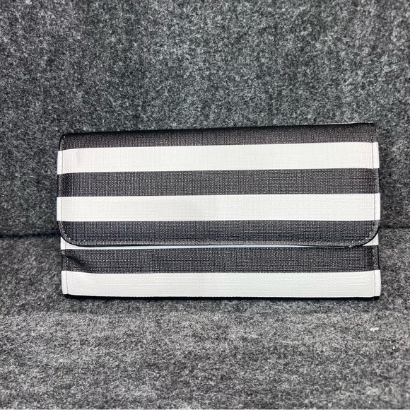 Kut From The Kloth Wallet- Black & White Stripe - Picture 1 of 15